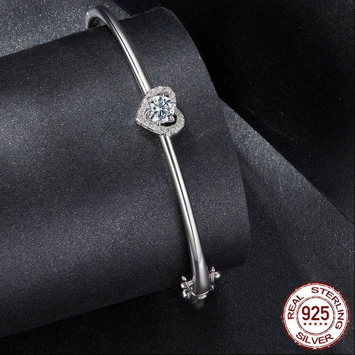 Bracelet Cœur Creux 0.5CT Moissanite en Argent 925