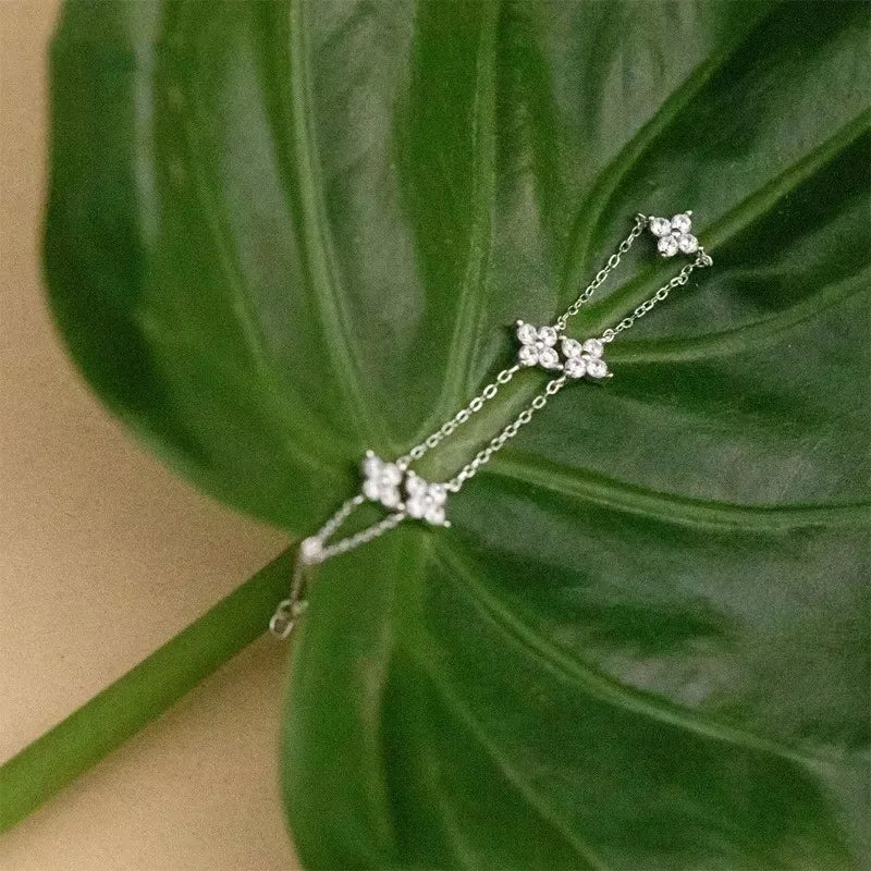 Bracelet Fleur à Quatre Feuilles en Zircon pour Femme Acier Inoxydable Doré