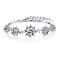 Bracciale con fiori di moissanite da 2,6 ct in argento 925