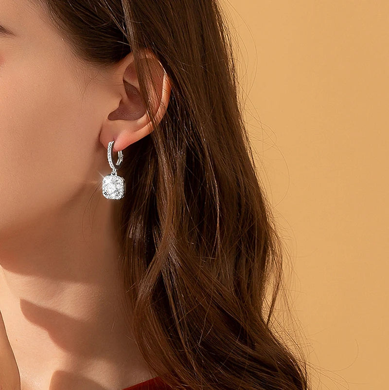 D-Farbe-Moissanit-Ohrringe aus 925er Silber mit Weißgold vergoldet