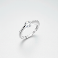 L’éclat d’une étoile au bout des doigts - Bague Étoile filante en Argent 925 & Moissanite