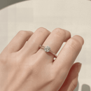 L’éclat d’une étoile au bout des doigts - Bague Étoile filante en Argent 925 & Moissanite